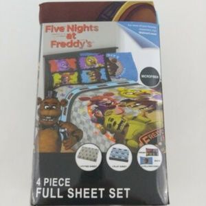 Five Nights at Freddy's Pizza Security Sheet Set